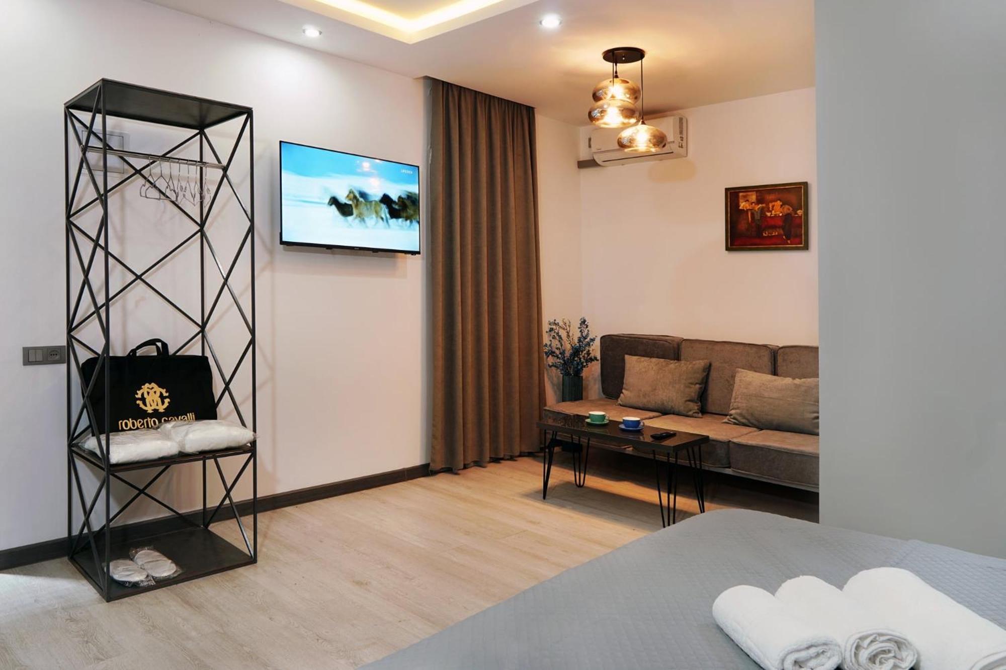 Hotel Varla Kutaisi Ngoại thất bức ảnh