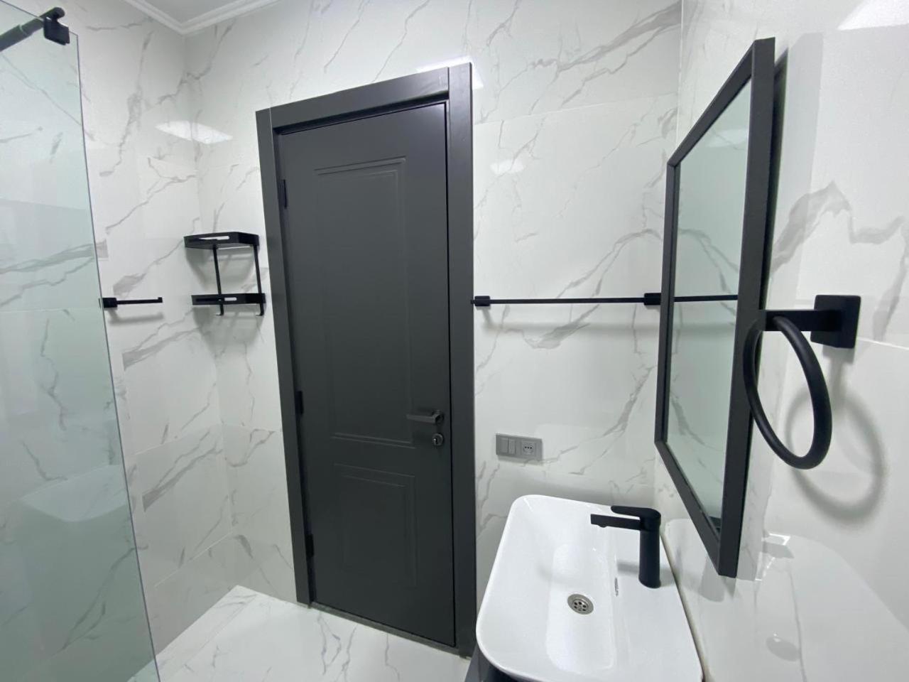 Hotel Varla Kutaisi Ngoại thất bức ảnh