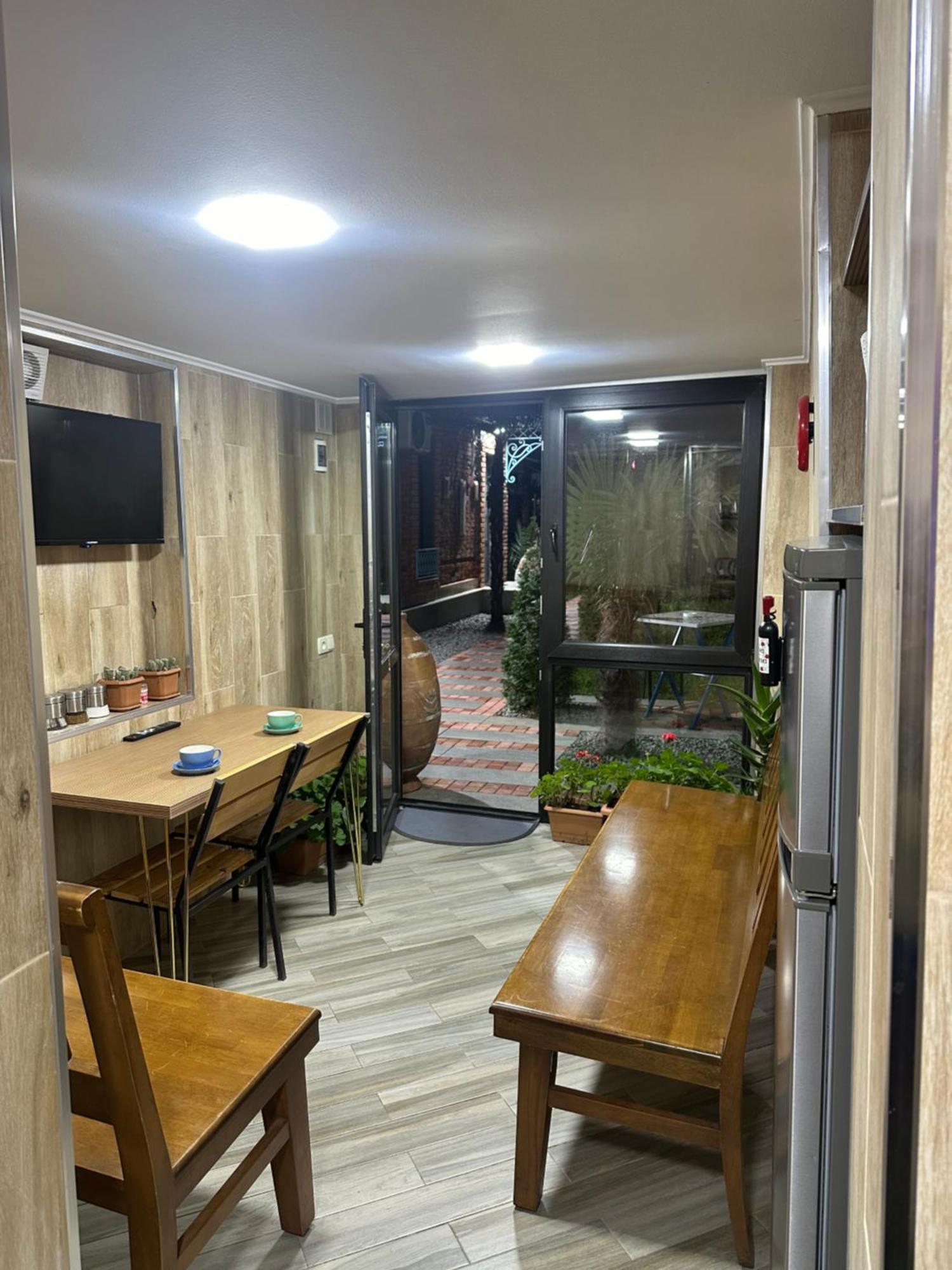 Hotel Varla Kutaisi Ngoại thất bức ảnh